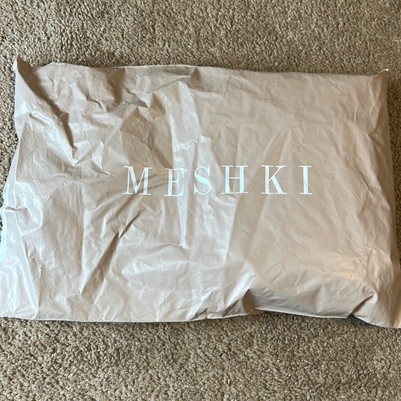 Super chic and sexy, pink strapless mini dress. - Picture 12 of 12